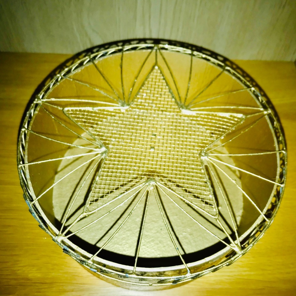 New Handmade Box Gold Color Star Design - Picture 9 of 16